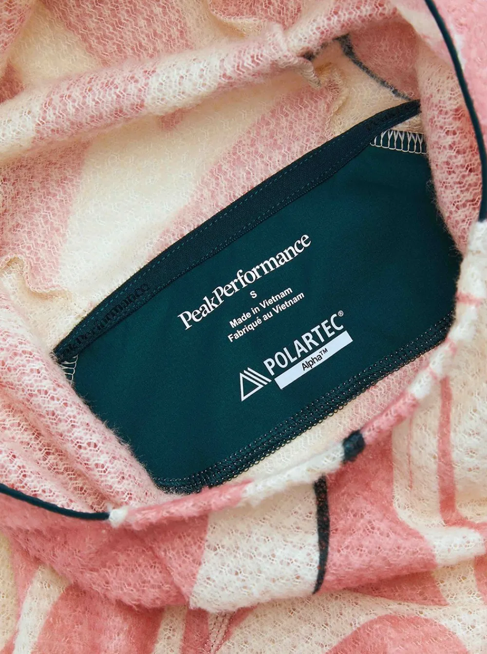 Clearance Peak Performance AOP Freelight Alpha Hood Dam