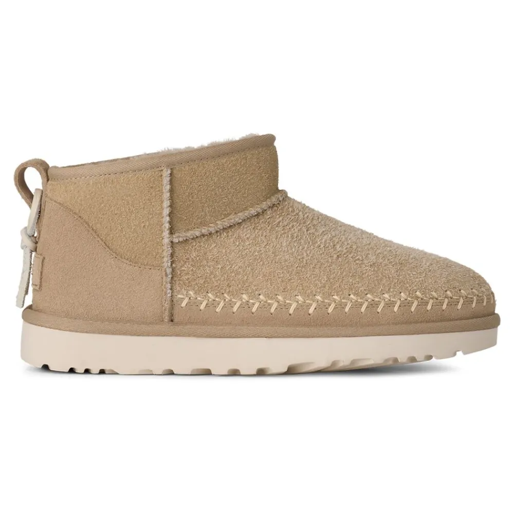 New UGG Classic Ultra dam