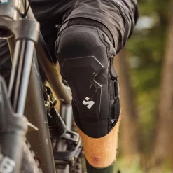 Clearance Sweet Protection Knee Guards Pro Hard Shell