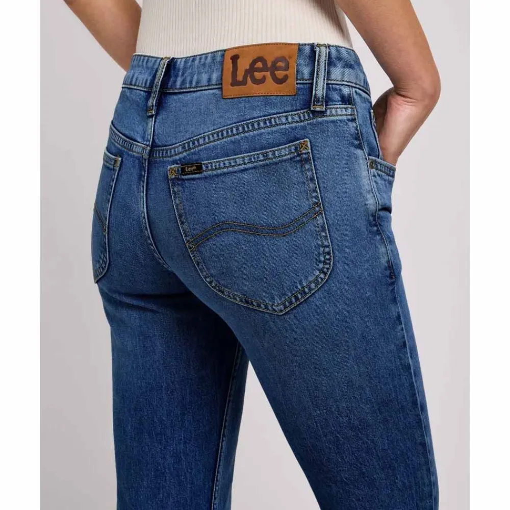 Allt Under Nederdelar|Jeans | Lee Marion Straight Dam