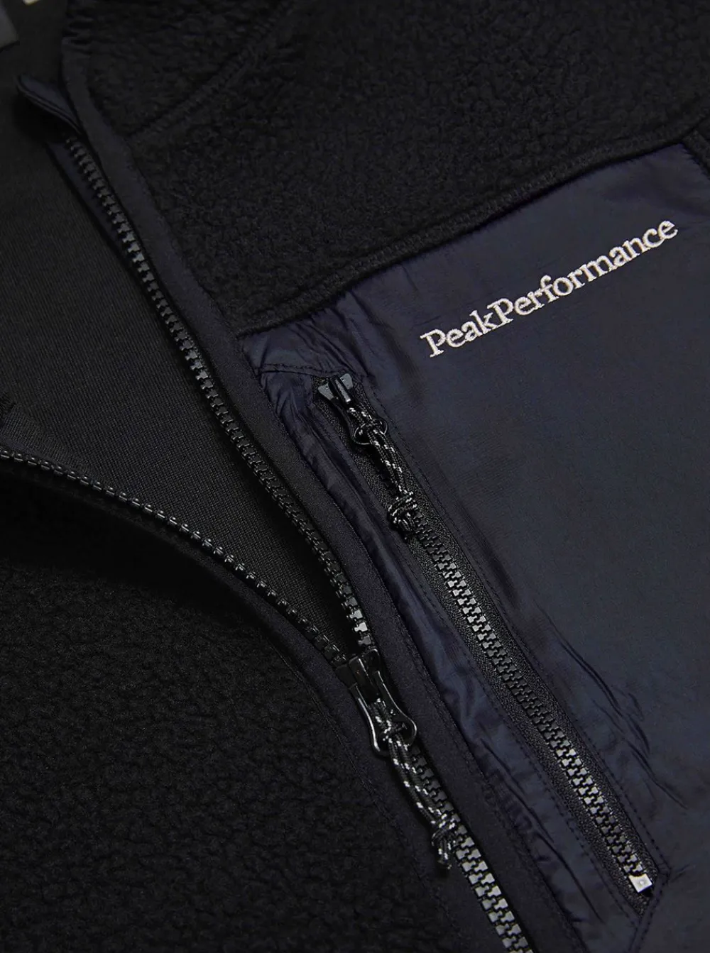 Pile & Teddyjackor|Allt Under Jackor | Peak Performance NatureRush Pie Vest Herr