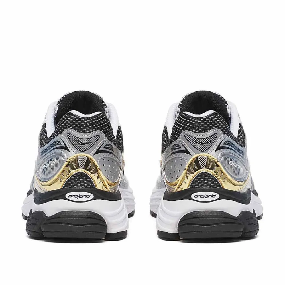 Clearance Saucony ProGrid Omni 9