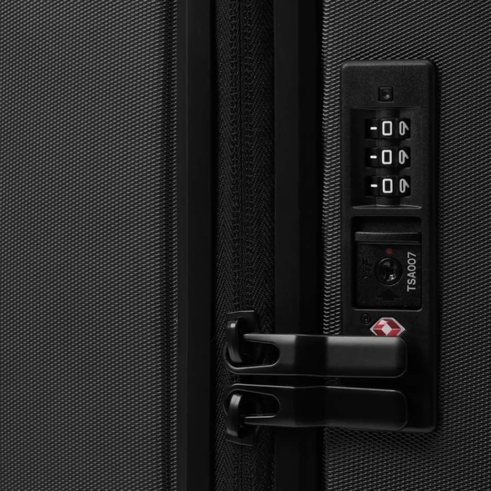 Väskor | Db Ramverk Front-Access Carry-On