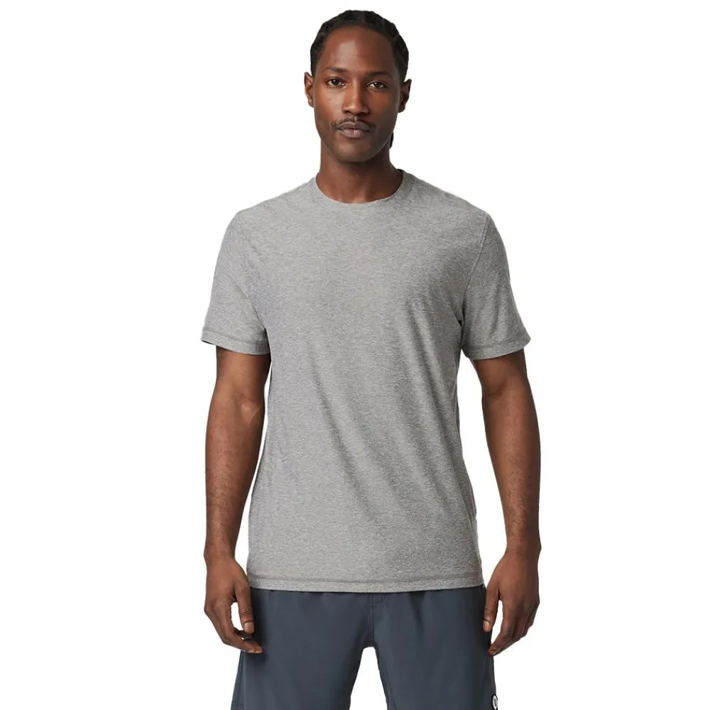 Outlet Vuori Strato Tech Tee Herr